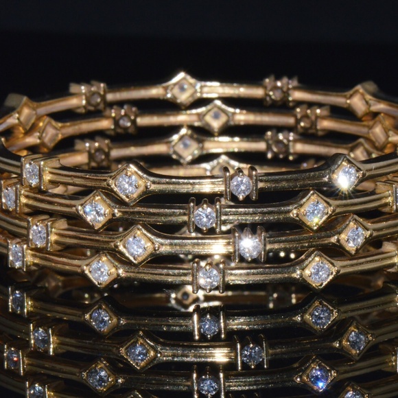 SET OF 4 DESIGNER NATURAL 4.65CTS VS F DIAMOND 18K SOLID GOLD STACKING BANGLES - Picture 1 of 10